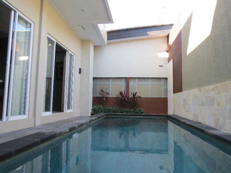 Padma Pandawa Villa Kutuh Exterior photo